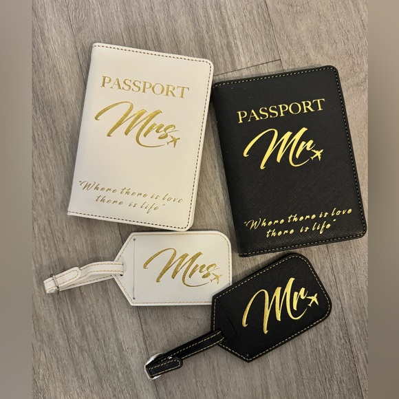 Mr. and Mrs. Passport Holder and Luggage Tag - Picture 1 of 1